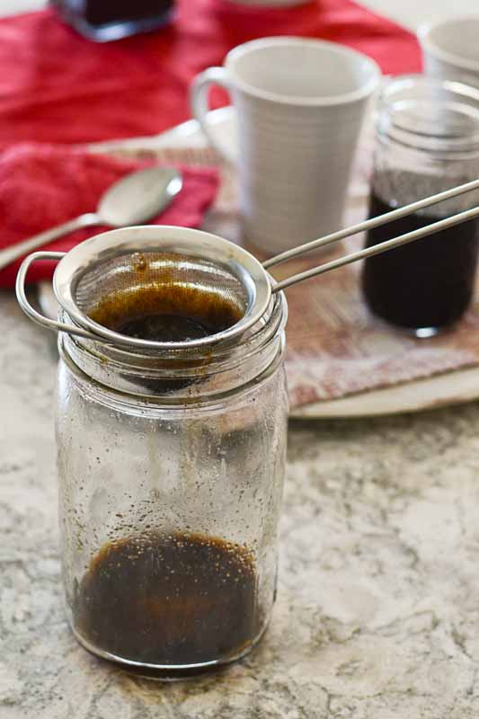 Straining spices